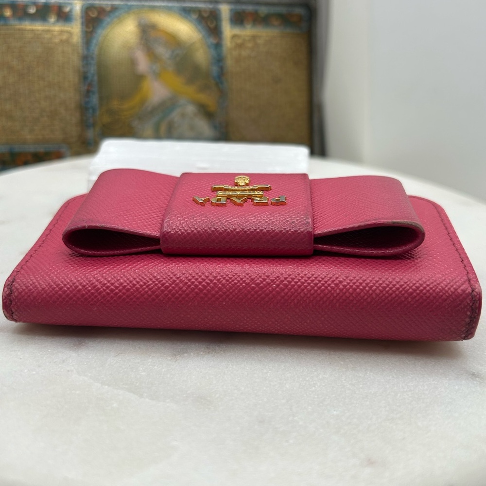 Prada authentic Pink Bow Key Holder Wallet - Picture 4 of 9